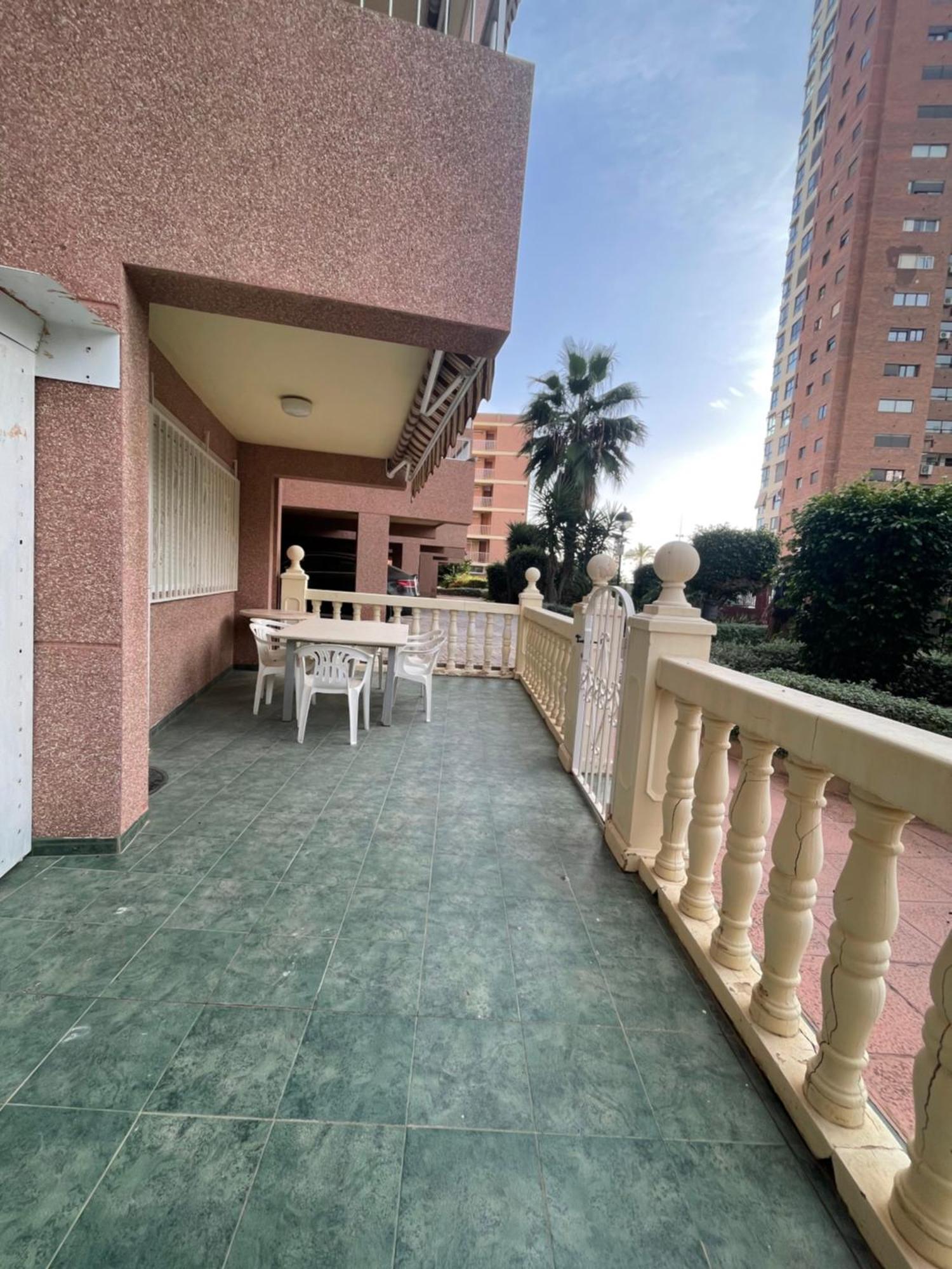 Between Sea And Party, Ranchos, Levante First Line, Terraced Apartment, Self Check-in, Free Parking Apartament Benidorm